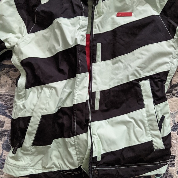 S Westbeach Men's Snowboarding Coat - Mint, Black, & Red - Picture 2 of 10